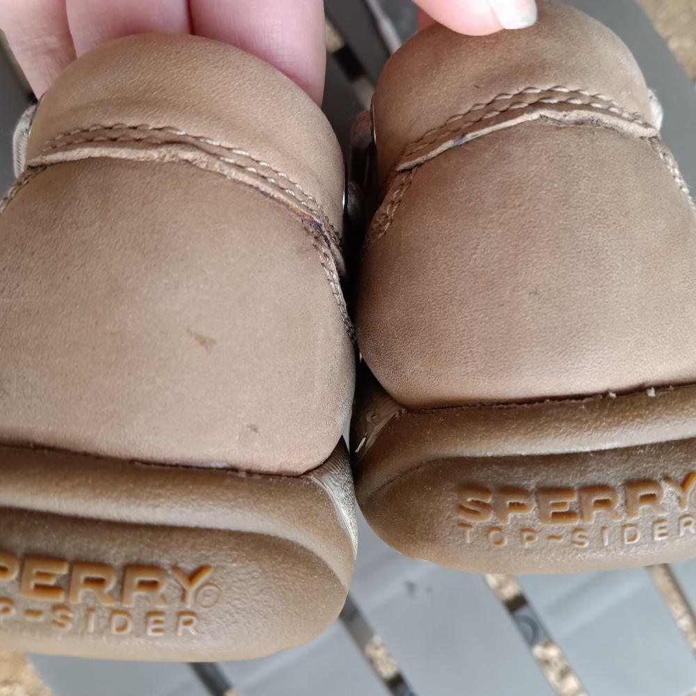 Sperry - Picture 3 of 4